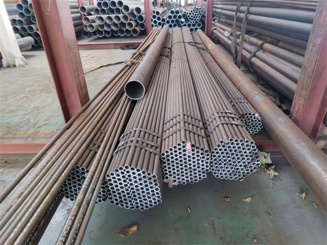 丹东15crmog无缝钢管