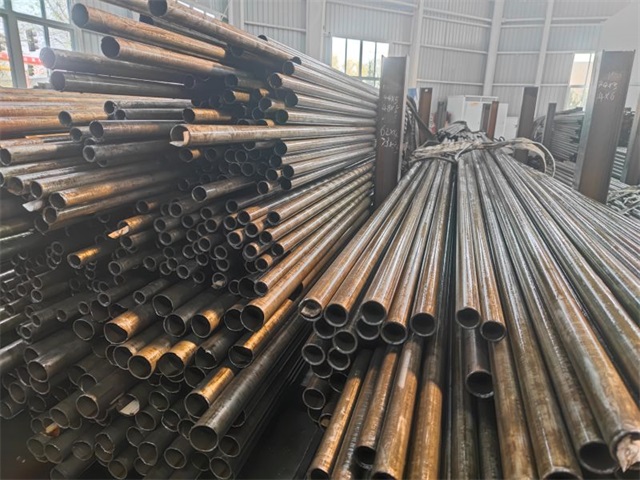 丹东35#精密无缝钢管