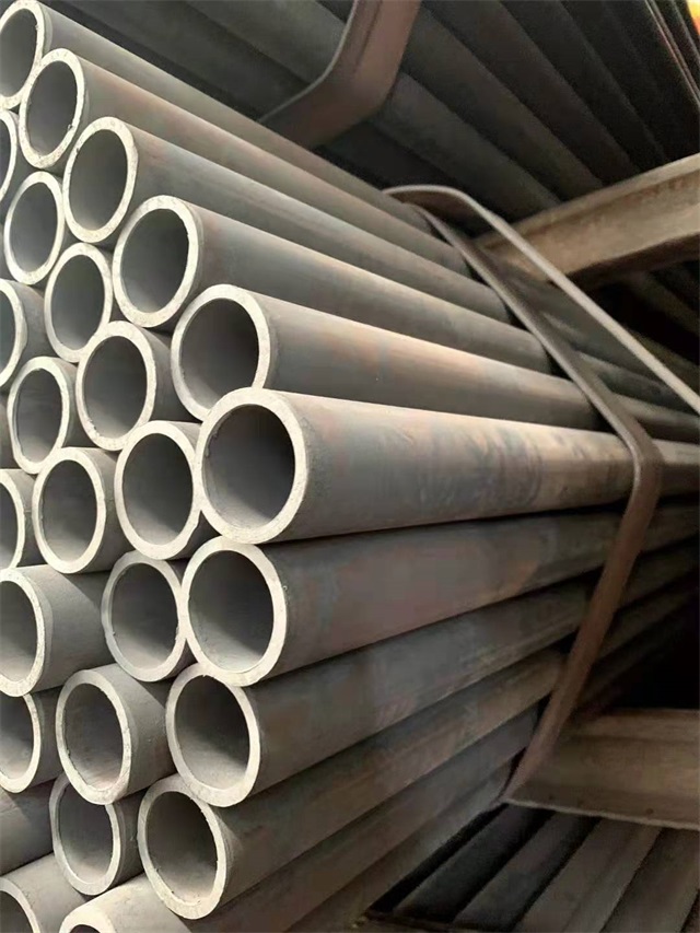 丹东35#结构无缝钢管