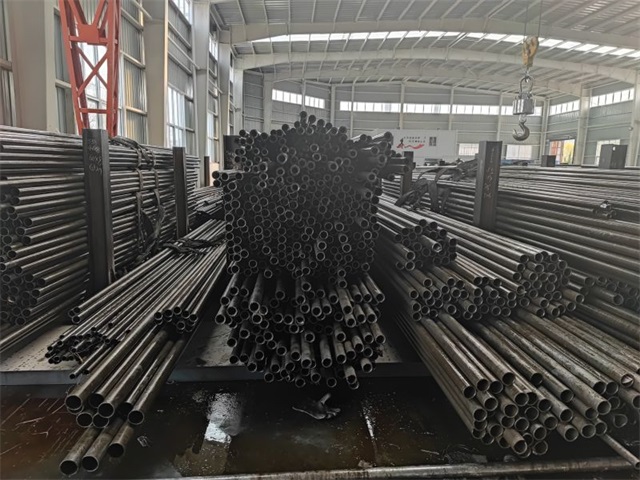 丹东30Cr精密无缝钢管