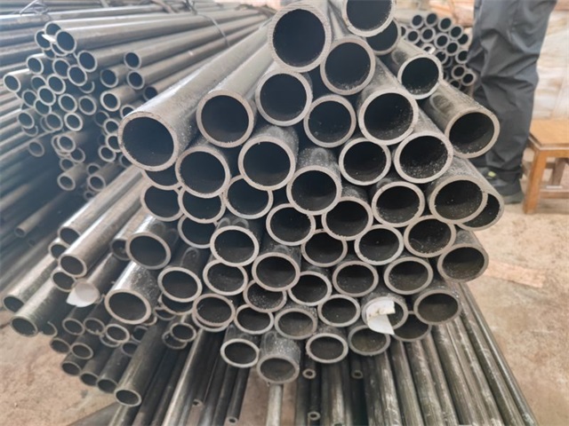 丹东精密无缝钢管定做