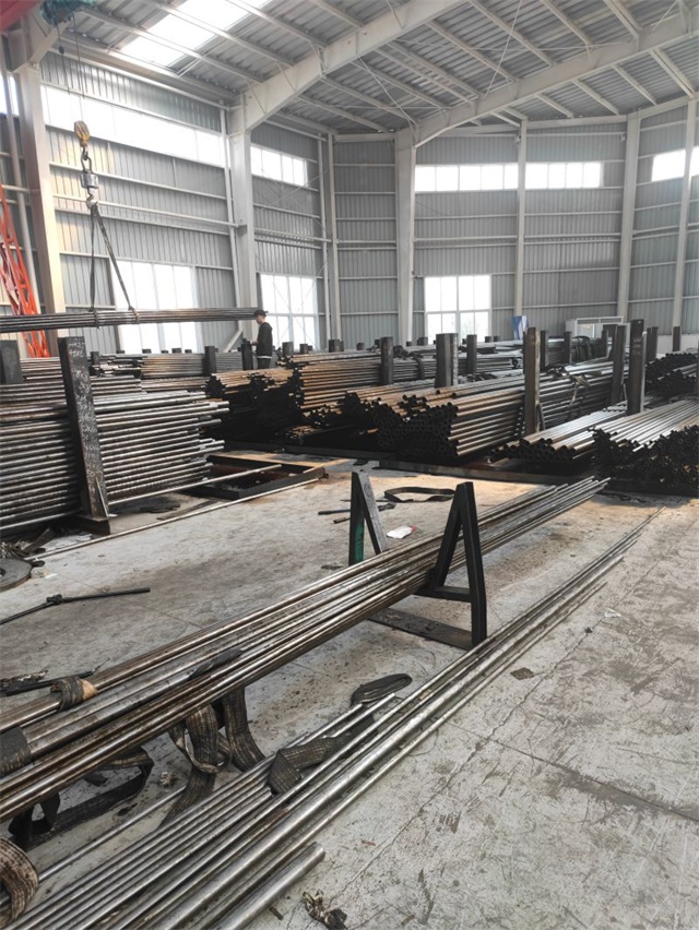 丹东小口径精密光亮无缝钢管