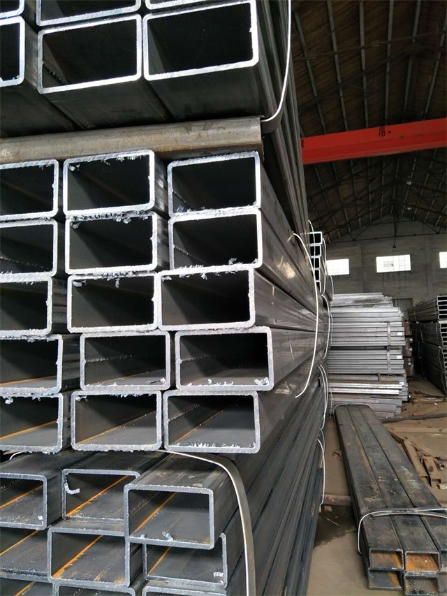 丹东镀锌无缝钢管厂家